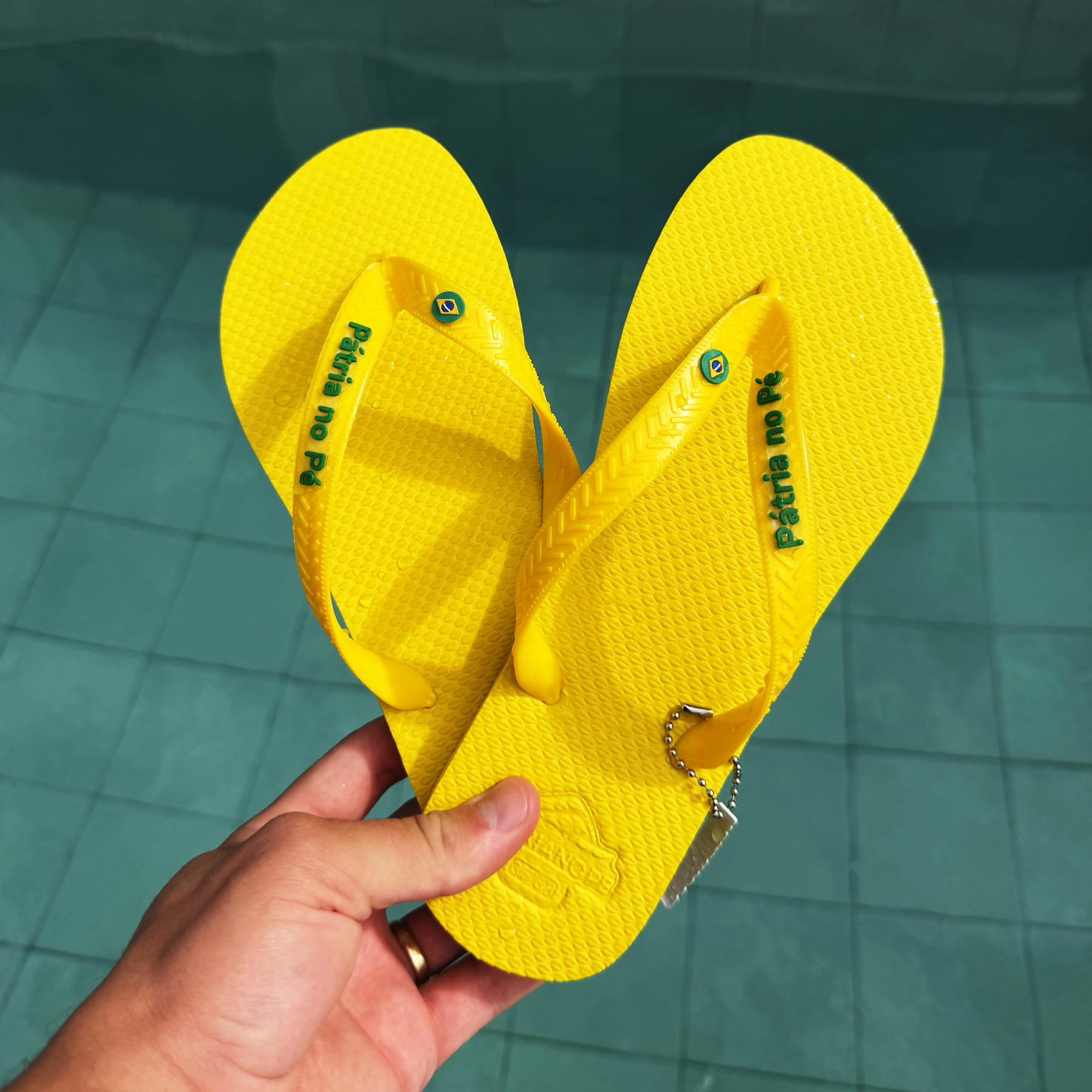 Chinelo: Canário - Premium