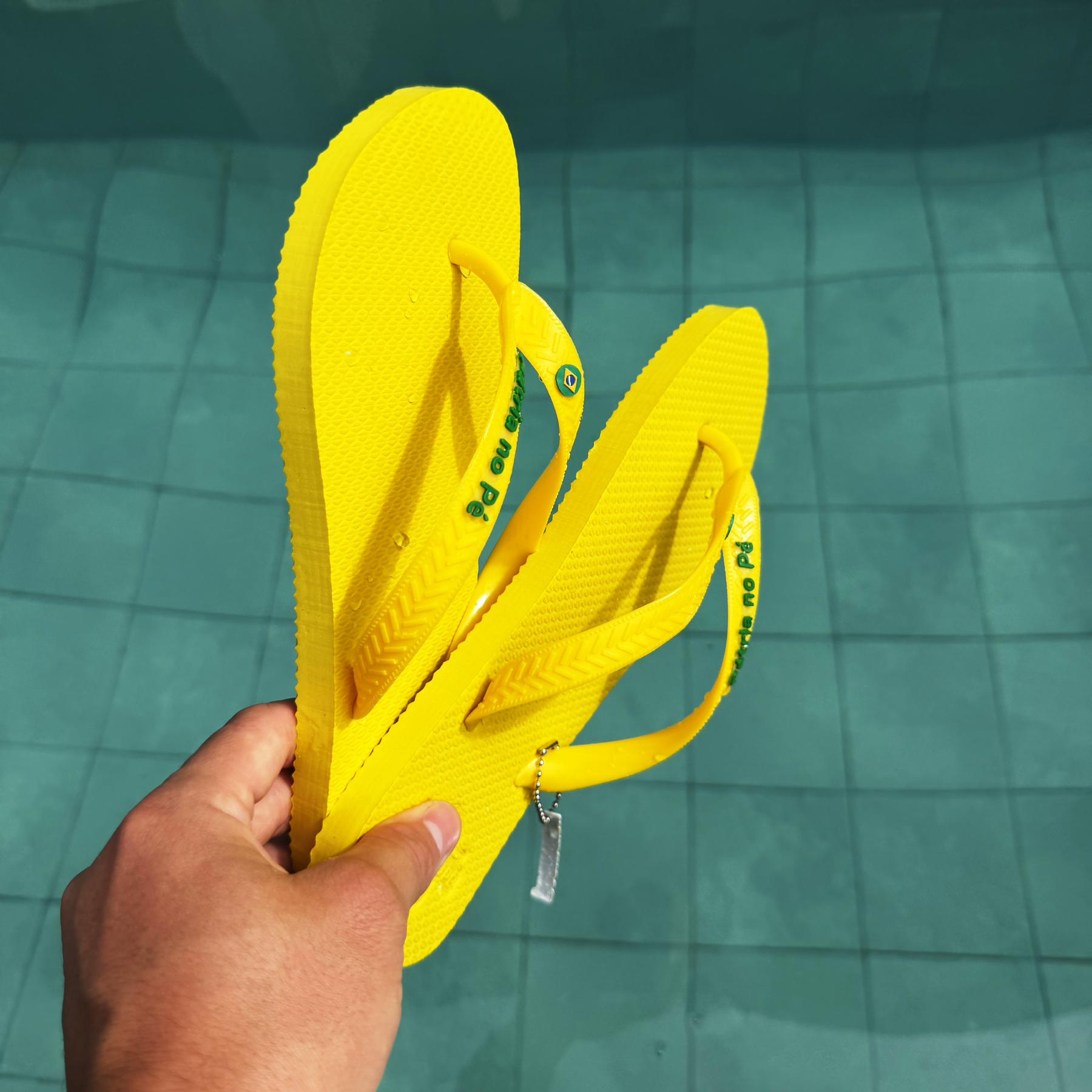 Chinelo: Canário - Premium
